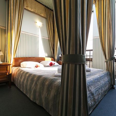 Fort Hotel Varsovia Exterior foto