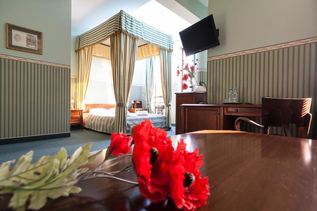 Fort Hotel Varsovia Exterior foto